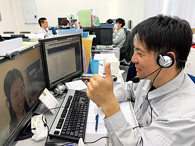 写真：製品部 設計課／開発課