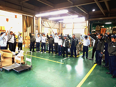 写真：製品部 生産技術課・製品管理課